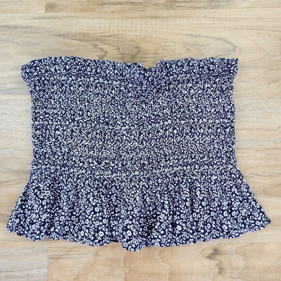 ☔️🍑American Eagle Blue Ruffle Lined Smocked Tube Top Medium - Picture 2 of 8